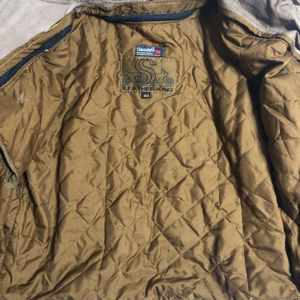 Distressed Quilted Leather Riding Jacket - Picture 10 of 11